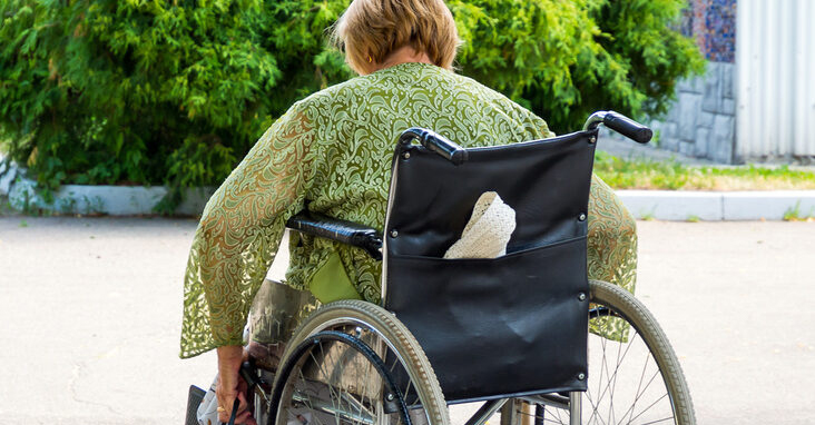 Кабмин утвердил план по развитию системы реабилитации людей с инвалидностью