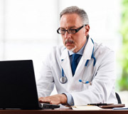 В России вступил в силу электронный больничный лист